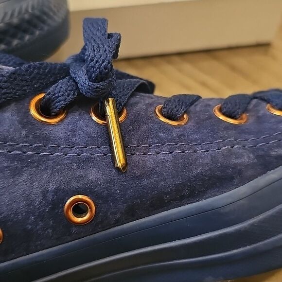 Converse Navy Suede Sneakers Size 7 - Picture 10 of 11